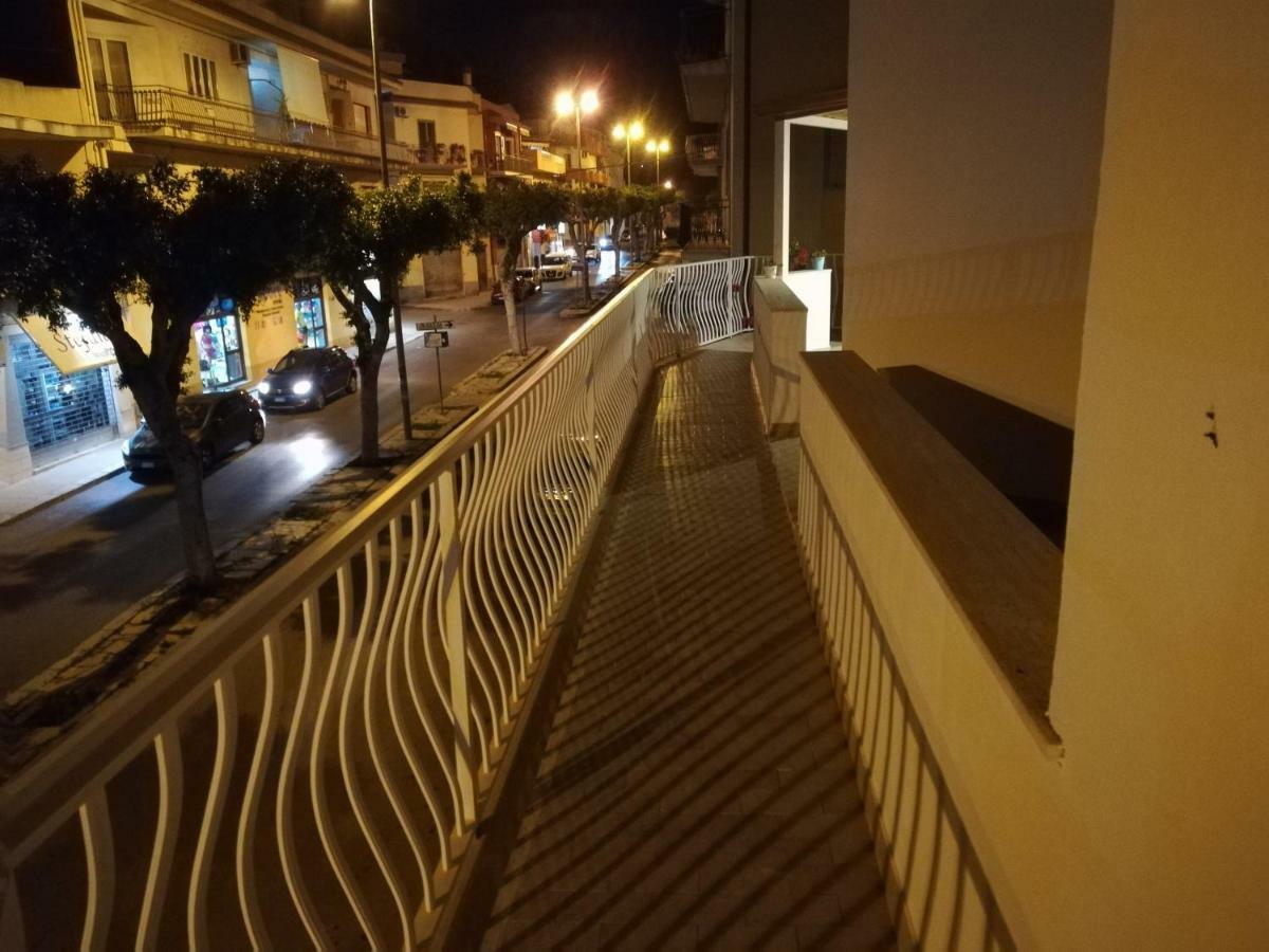 Case Degli Avi, Camere Nel Borgo Marinaro Pozzallo Exterior foto