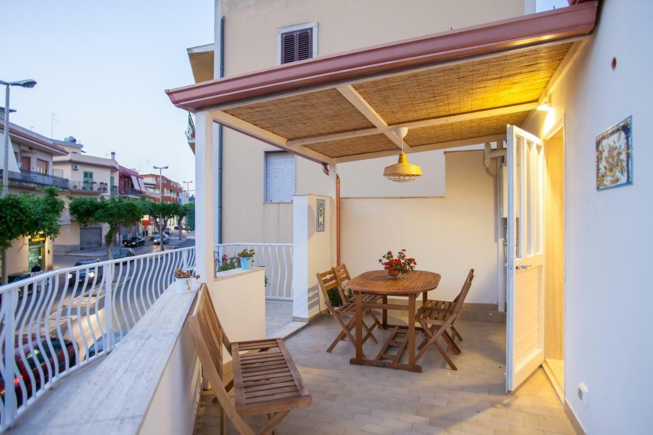Case Degli Avi, Camere Nel Borgo Marinaro Pozzallo Exterior foto