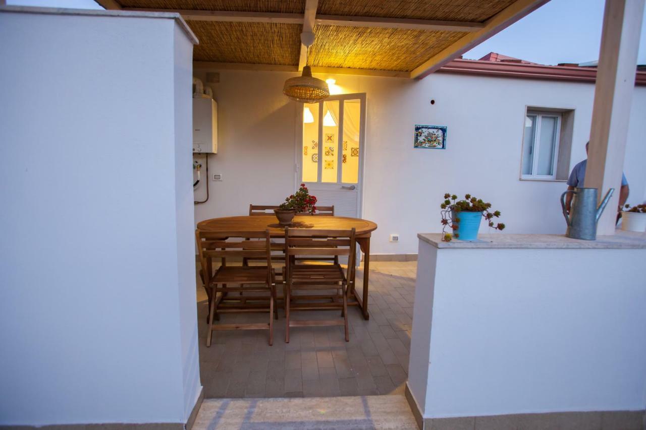 Case Degli Avi, Camere Nel Borgo Marinaro Pozzallo Exterior foto
